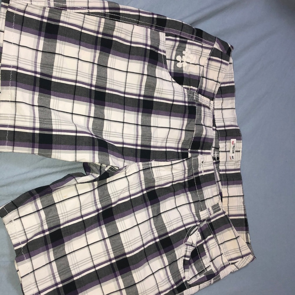mid thigh length shorts